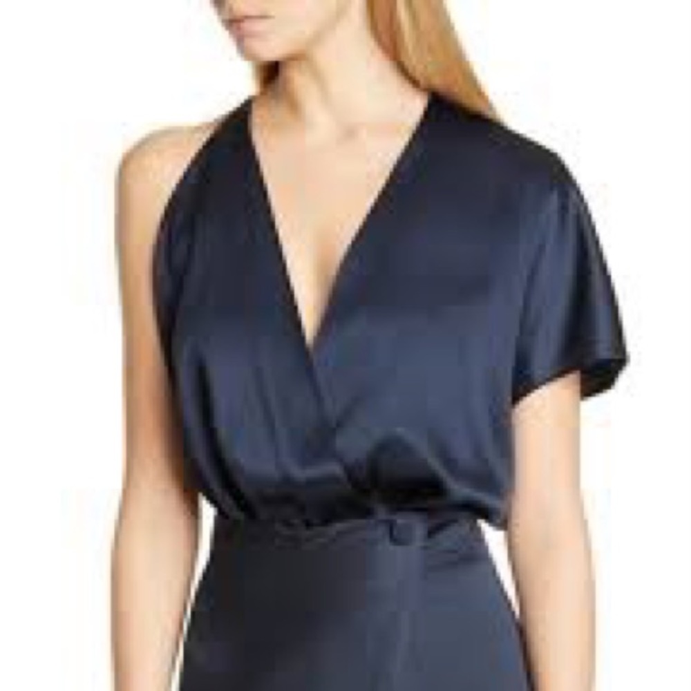 Cushnie burgundy one-sleeve v-neck bodysuit (0)